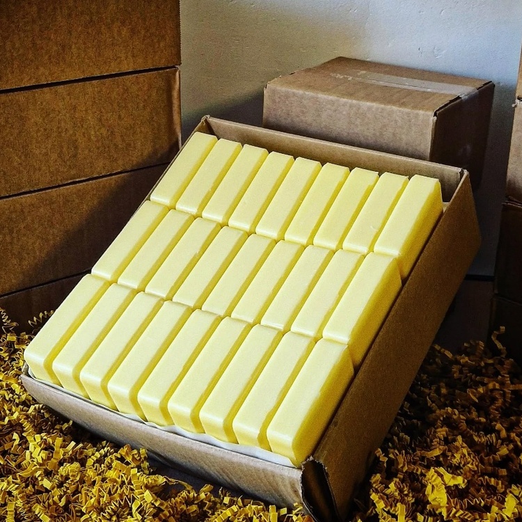 Soap with Lemon, from Provence, NATURALIS FLORES, 8,5 x 5 x H 2,5 cm, Yellow
