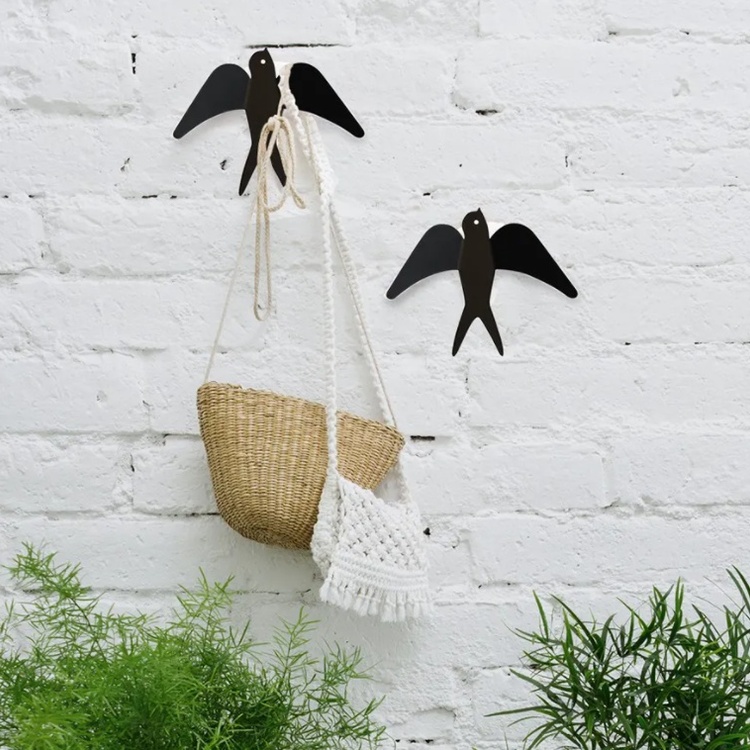 Wall hangers in metal, Set of 2, SWALLOWS, 14 x H 14 cm, Black