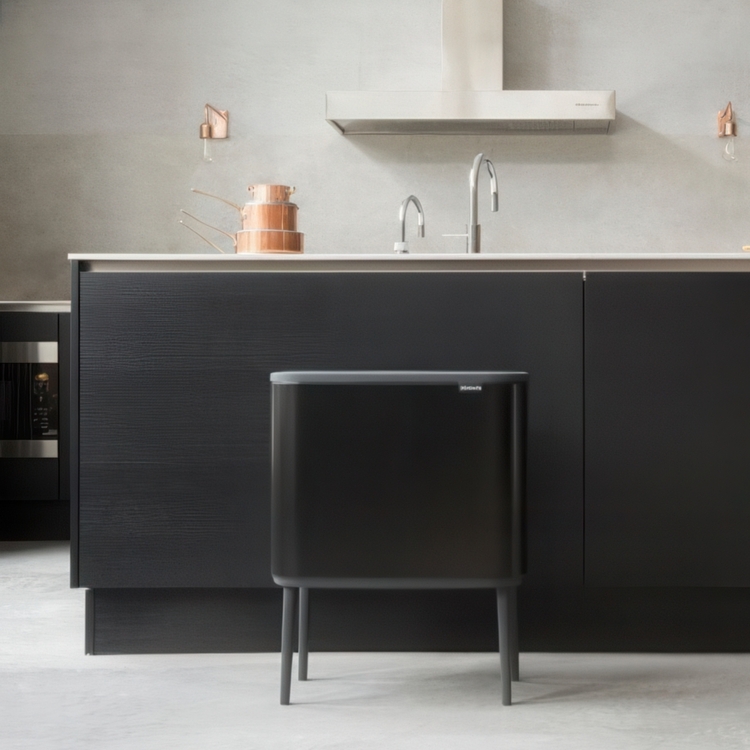 Recycling station on legs, 3 inserts, BRABANTIA BO TOUCH 3 x 11 L
