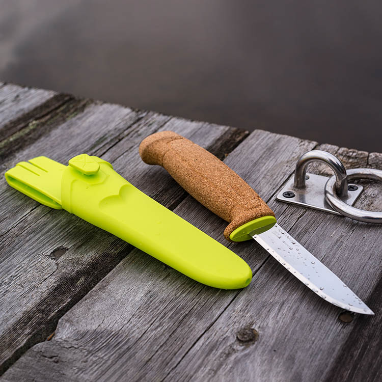 Floating knife from Mora - Wilderness knife