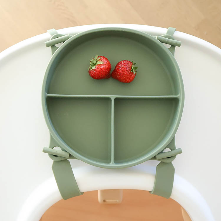 Children's plate with suction cup and strap