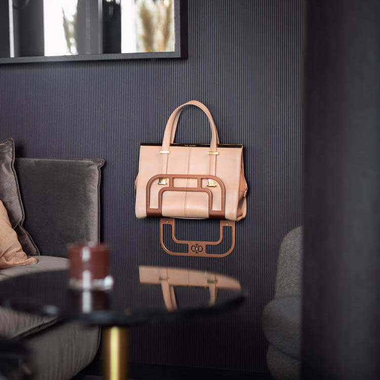Bag shelf for handbag