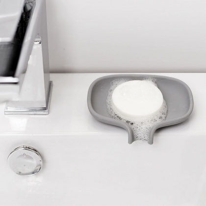 Soft Soap Dish with Drainage Spout, Small Grey in the group House & Home / Bathroom / Toilets and sinks at SmartaSaker.se (12209-SGr)