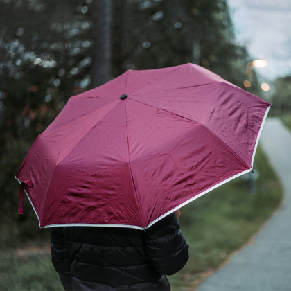 Umbrella with reflective edge in the group Safety / Reflectors at SmartaSaker.se (12983)