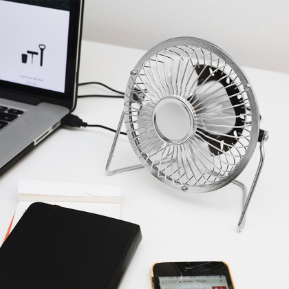 USB Desktop Fan in the group House & Home / Electronics / Home Electronics at SmartaSaker.se (13178)