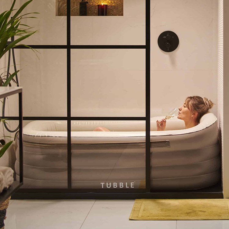 Inflatable Bathtub Tubble in the group House & Home / Bathroom / Bath and shower at SmartaSaker.se (13376)