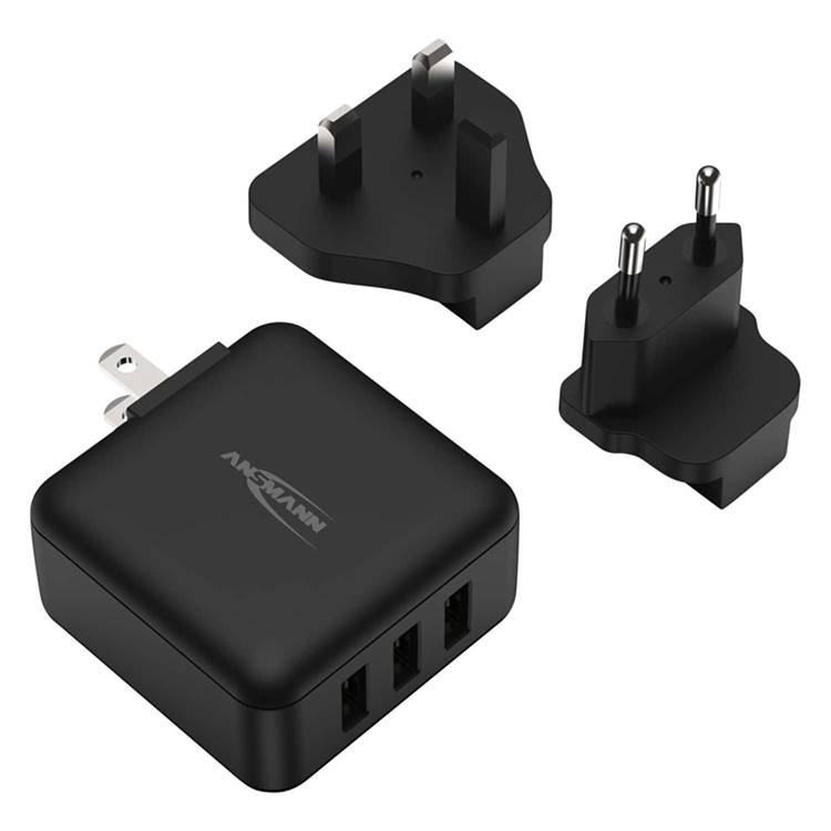 Travel adapter with USB ports in the group Leisure / Travelling at SmartaSaker.se (14117)