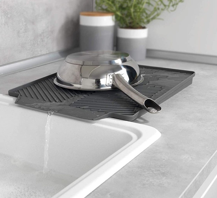 Drain tray / mat, LINEA, 40 x 30 cm, Grey in the group Storage / Kitchen storage / Dish racks and sink accessories at SmartaSaker.se (40071)