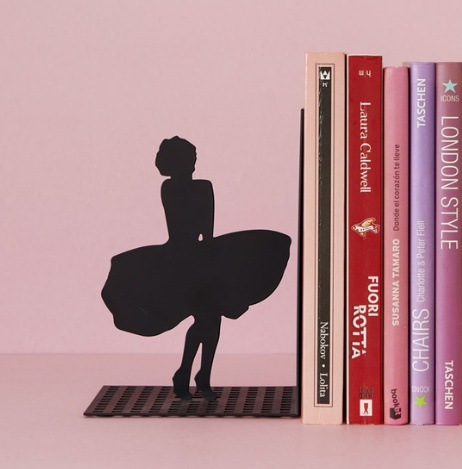 Bookend in metal, MERILYN, 12 x 10 x H 17, Black in the group Storage / Office supplies at SmartaSaker.se (40204)
