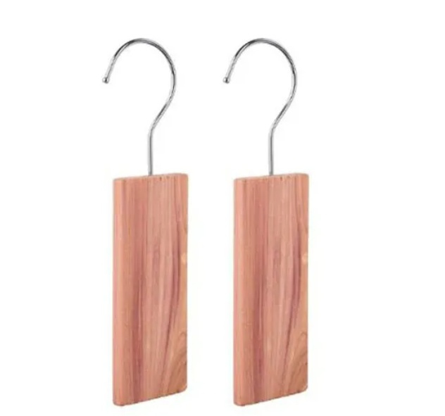 Cederwood fragrance blocks, Set of 4, HANG UPS,4,8 x 1 x H 20,7 cm, Nature in the group Storage / Wardrobe storage at SmartaSaker.se (40473)