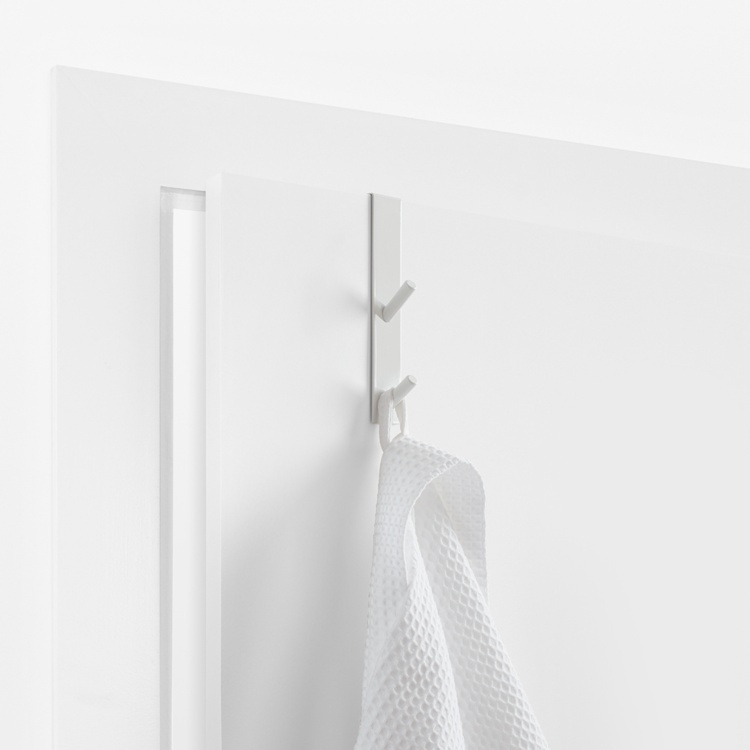 Double hook over door, Metal, GANCHO DOBLE, 3 x 4 x H 18 cm, White in the group Storage / Bedroom storage / Over door hooks at SmartaSaker.se (40500)