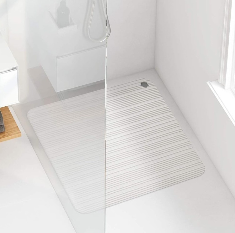 Shower Mat in Natural Rubber, STRIPED SHOWER MAT, 50 x 50cm, Light Grey in the group Storage / Bathroom storage at SmartaSaker.se (40528)
