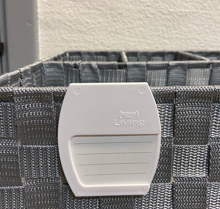 Labels for baskets and boxes, 4 pieces, BIN CLIPS, 7 x 8 cm, White in the group Storage / Magnets and adhesives / Signs and labels at SmartaSaker.se (40552)