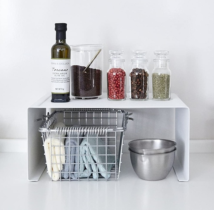 Extra shelf, TOWER STACKABLE RACK, 30,5 x 22 x H 14 cm, Yamazaki, White in the group Storage / Kitchen storage / Kitchen cabinet organizers at SmartaSaker.se (40590)