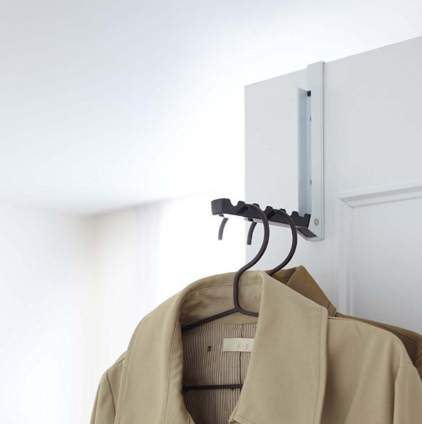 Folding clothes hanger, SMART FOLDING DOOR HANGER, Yamazaki, White / Black in the group Storage / Wardrobe storage / Hangers and hooks at SmartaSaker.se (40640)