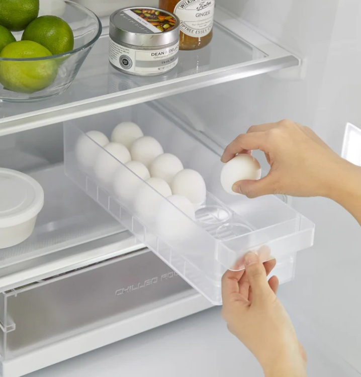 Storage box for 14 Eggs, Stackable, TOWER MODERN EGG TRAY , Yamazaki, Tranparent in the group Storage / Kitchen storage / Fridge storage at SmartaSaker.se (40792)
