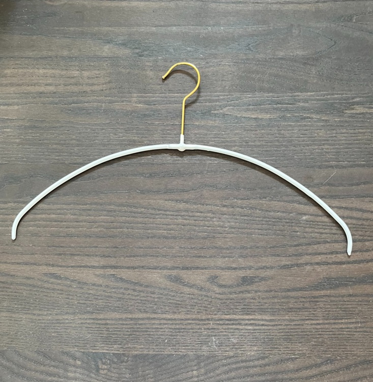 Hanger for Sweaters and T-shirts. MAWA LIGHT OBERTEILBÜGEL, 40 cm, White / Gold in the group Storage / Wardrobe storage / Hangers and hooks at SmartaSaker.se (40953)