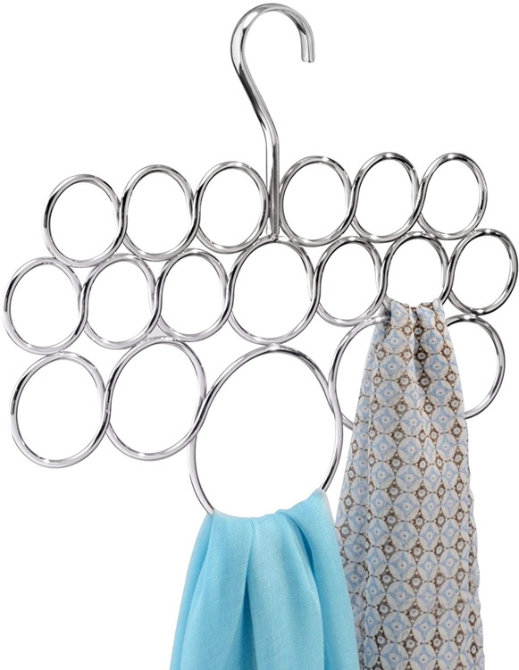 Hanger in metal, for shawls and scarves, 18 SMALL LOOPS, Silver in the group Storage / Wardrobe storage / Hangers and hooks at SmartaSaker.se (40967)