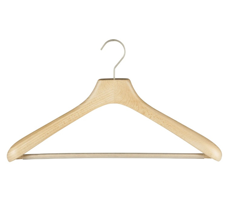 Wood hanger for suits, MAWA WIDE SHOULDER, 45 cm, Nature in the group Storage / Wardrobe storage / Hangers and hooks at SmartaSaker.se (40968)