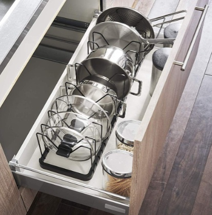 Lids & Pans organizer, Adjustable 45 - 82 cm, TOWER, Yamazaki, black in the group Storage / Kitchen storage / Kitchen cabinet organizers at SmartaSaker.se (41049)