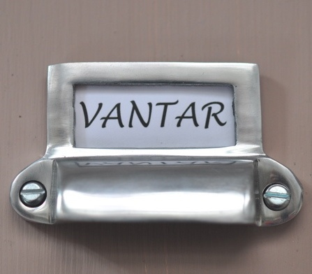 Handle with label holder, EXMEZ, 7 x H 4 cm, Silver in the group Storage / Magnets and adhesives / Signs and labels at SmartaSaker.se (41063)
