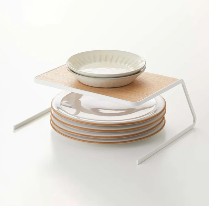 Dish storage, TOSCA, Yamazaki, 26,5 x 19,5 x H 9 cm White / Wood in the group Storage / Kitchen storage / Kitchen cabinet organizers at SmartaSaker.se (41173)