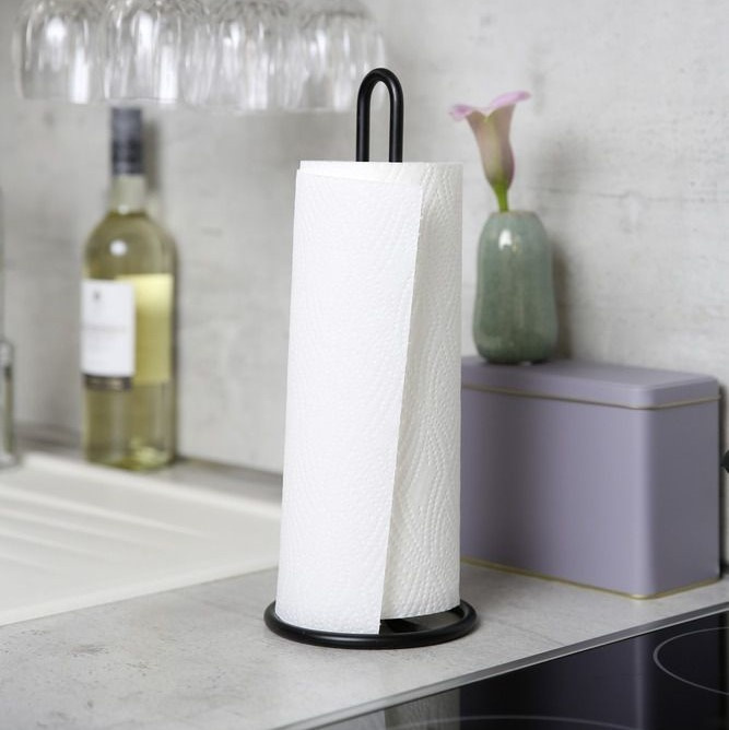 Holder for paper towels, SCHWARZ, Black in the group Storage / Kitchen storage at SmartaSaker.se (41207)