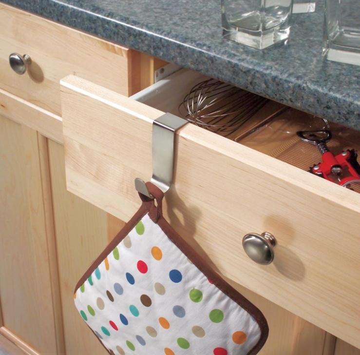 Hook over cabinet door, FORMA, Brushed stainless steel in the group Storage / Bedroom storage / Over door hooks at SmartaSaker.se (41517)