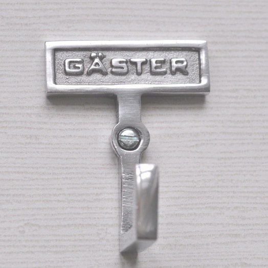 Hook with sign, GÄSTER, H 7 cm, Exmez, Aluminium in the group Storage / Magnets and adhesives / Signs and labels at SmartaSaker.se (41521)