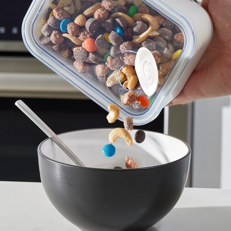 Airtight Container, iD POUR LID SMALL CANISTER, 12,1 x 16,2 x H 7,6 cm, White / Transparent in the group Storage / Kitchen storage / Storage bins and jars at SmartaSaker.se (41707)
