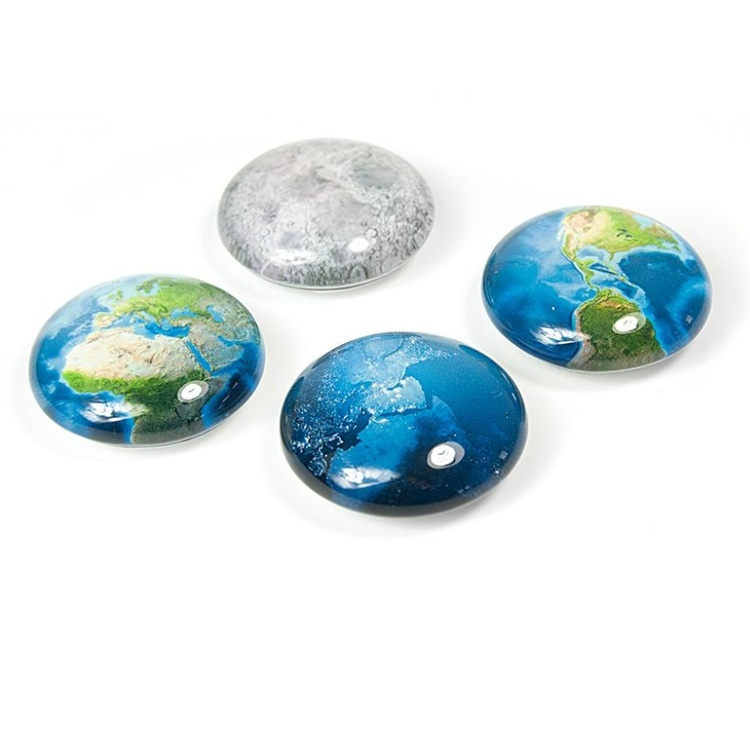 Magnets, glass, Set of 4, PLANET, Ø 3,5 cm, Blue in the group Storage / Magnets and adhesives at SmartaSaker.se (41983)