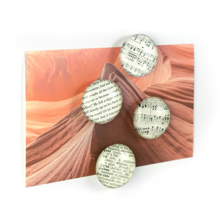 Magnets, Set of 4, FINE ARTS, Ø3,5 cm, White / black in the group Storage / Magnets and adhesives at SmartaSaker.se (42008)