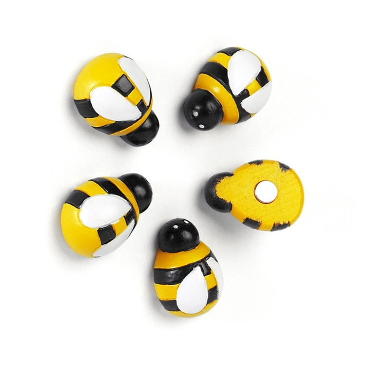Magnets. Set of 5, HONEY BEE, Yellow / Black in the group Storage / Magnets and adhesives at SmartaSaker.se (42017)