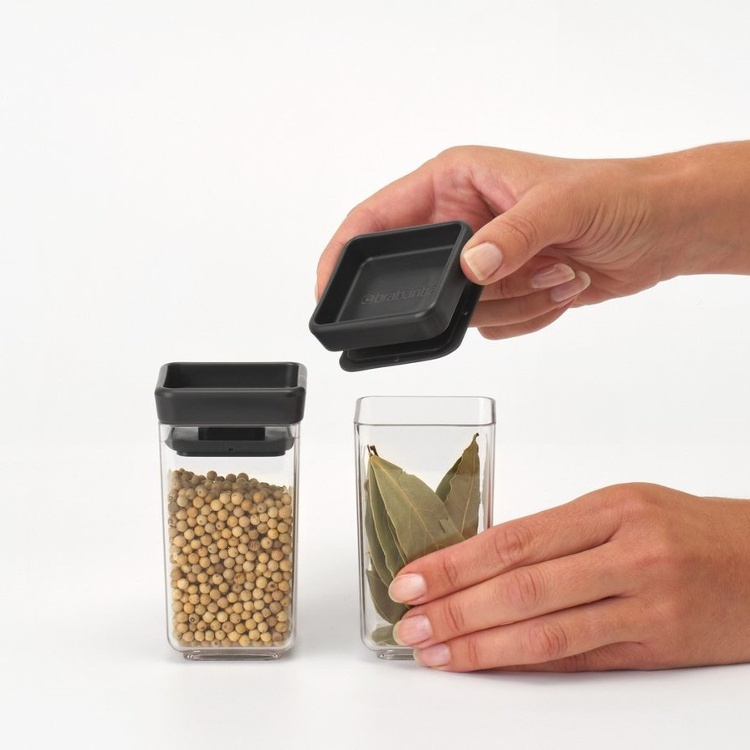 Canisters Set of 2, 0,15L, TASTY+ MINI, Brabantia, Clear / Dark Grey in the group Storage / Kitchen storage / Food containers / Plastic at SmartaSaker.se (42244)