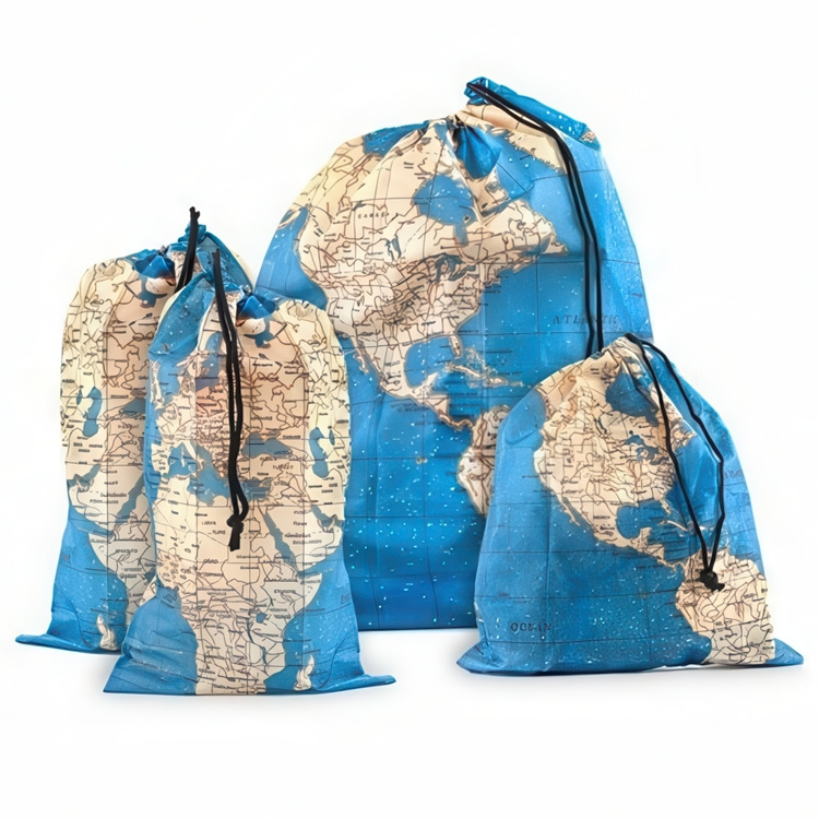 Travel Storage, Travel bag set, 4-pack, AROUND THE WORLD, Kikkerland, Blue in the group Storage / Travel storage / Packing cubes at SmartaSaker.se (42325)