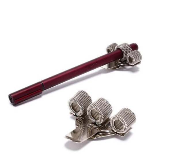 Pen holder in metal for 3 pens, TRIPLE PEN-CLIP, Silver in the group Storage / Office supplies at SmartaSaker.se (42402)