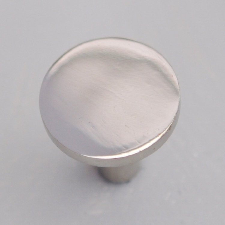 Round hook / knob, EXMEZ, Medium, Ø 3 cm, Glossy chrome in the group Storage / Hallway storage / Hooks and hangers at SmartaSaker.se (42484)