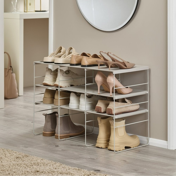 Shoe Rack in Metal, Adjustable, LEVEL TRIPLE, Joseph Joseph, 75,8 x 35 x H 51,2 cm, Ecru in the group Storage / Hallway storage / Shoe racks at SmartaSaker.se (42557)