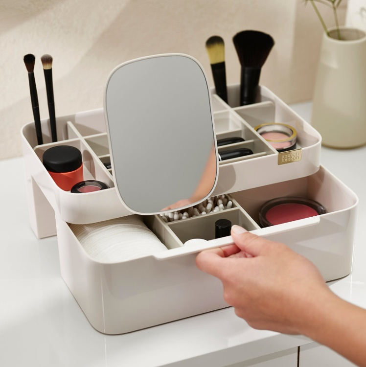 Cosmetic organizer with mirror, VIVA LARGE COSMETIC ORGANISER, Joseph Joseph, Shell in the group Storage / Bathroom storage / Makeup storage at SmartaSaker.se (42674)