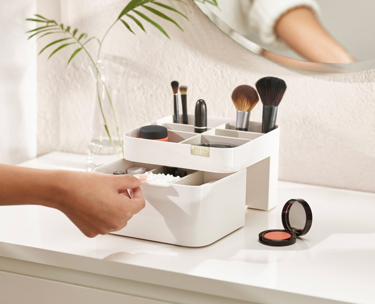 Organizer, VIVA MEDIUM COSMETIC ORGANISER, Joseph Joseph, Shell in the group Storage / Bathroom storage / Makeup storage at SmartaSaker.se (42676)
