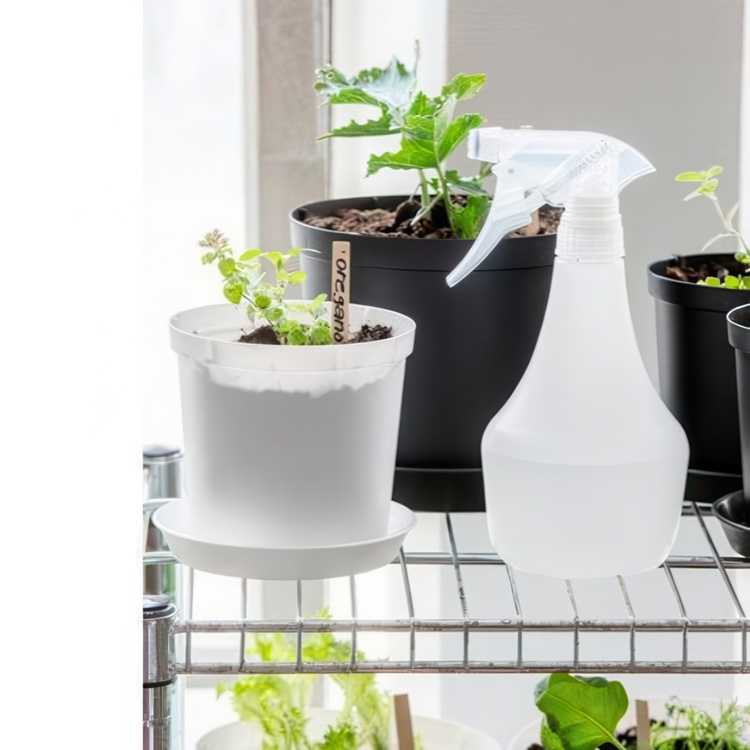 Spray bottle, CHAPLIN 0.5 L, Smartstore, Transparent white in the group Storage / Cleaning and waste sorting at SmartaSaker.se (42797)