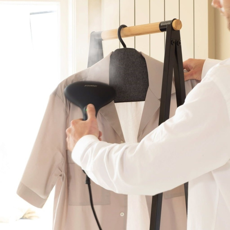 Steam Hanger, BRABANTIA STEAM HANGER, 41,5 x 1,5 x H 22,5 cm, Black in the group Storage / Laundry and care / Ironing accessories at SmartaSaker.se (42811)