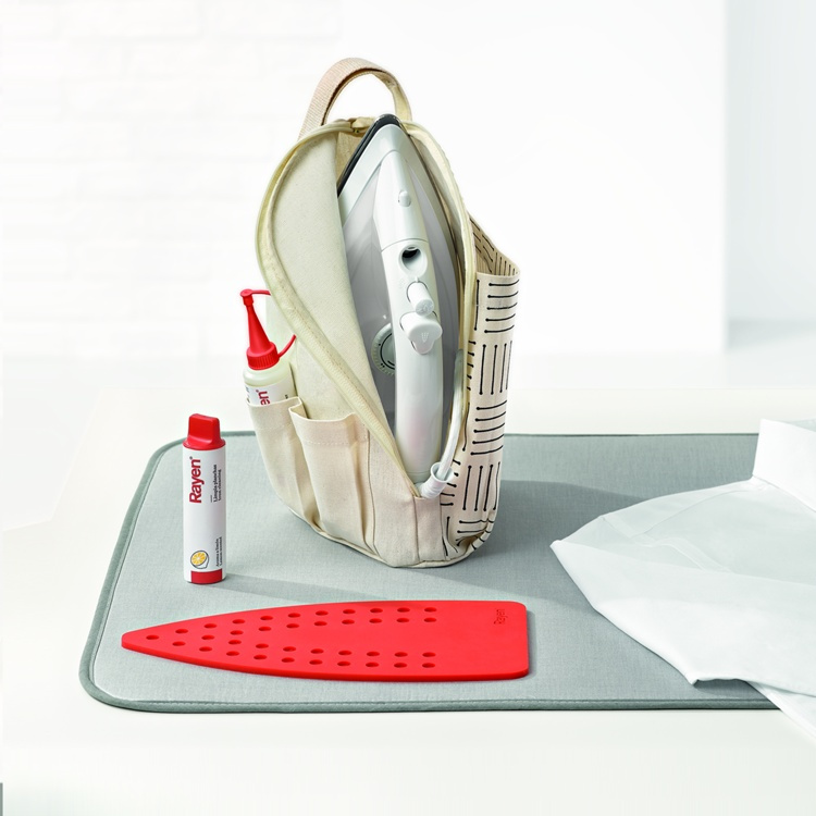 Iron bag kit with accessories, IRONING KIT, Off White in the group Storage / Laundry and care / Ironing accessories at SmartaSaker.se (42838)