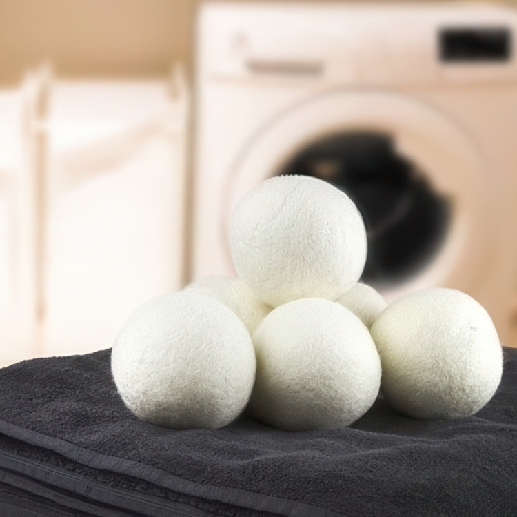 Drying balls in wool for the dryer, Set of 3, SFERE DI LANA, Ø 7 cm, White in the group Storage / Laundry and care at SmartaSaker.se (42966)