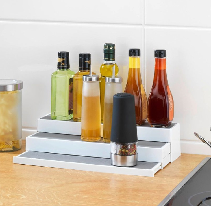 Mini-shelf with 3 extendable shelves, STEPS, white / grey in the group Storage / Kitchen storage / Kitchen cabinet organizers at SmartaSaker.se (42994)