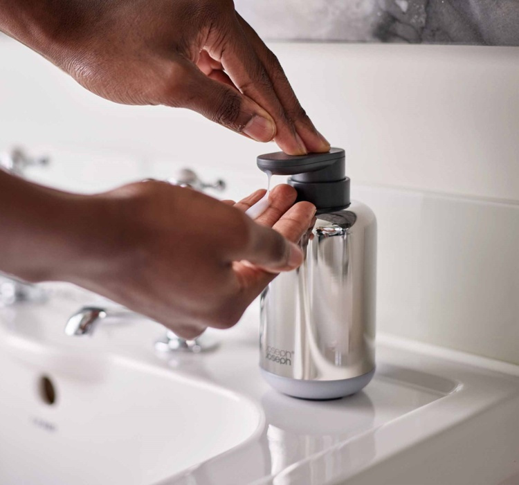 Soap pump EASY STORE LUXE, Joseph Joseph, Ø 7,5 x H 15,8 cm, Stainless Steel in the group Storage / Bathroom storage at SmartaSaker.se (43078)