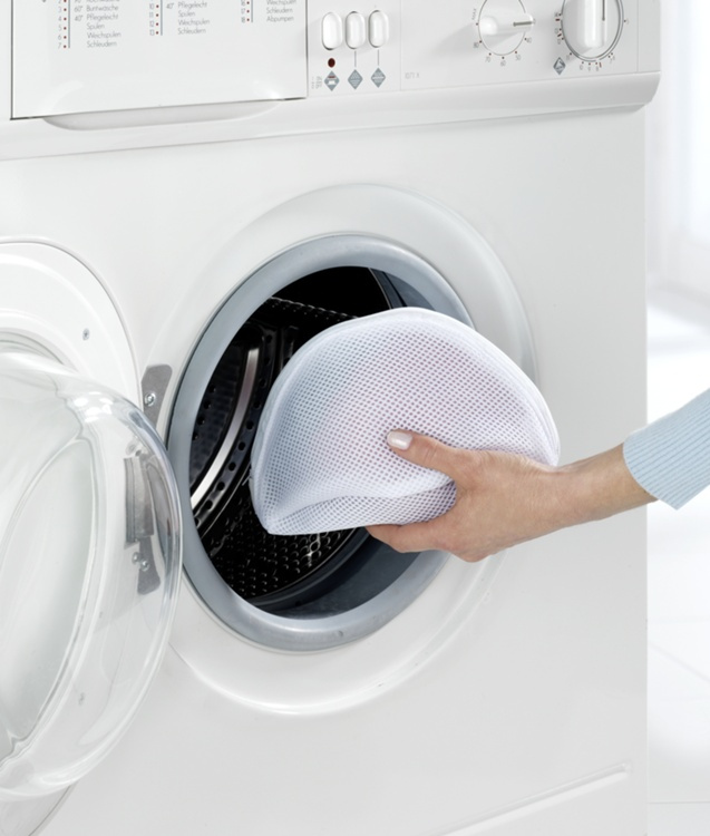Laundry bags for sensitive clothes, Set of 2, FEINWÄSHENETZ, 21x11x12 cm, White in the group Storage / Laundry and care / Laundry bags at SmartaSaker.se (43116)