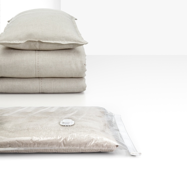 Vacuum bag Flat, XL VACUUM TIDYING BAG, 130 x 90 cm, Clear in the group Storage / Wardrobe storage / Vacuum storage / Compact vacuum bags at SmartaSaker.se (43193)
