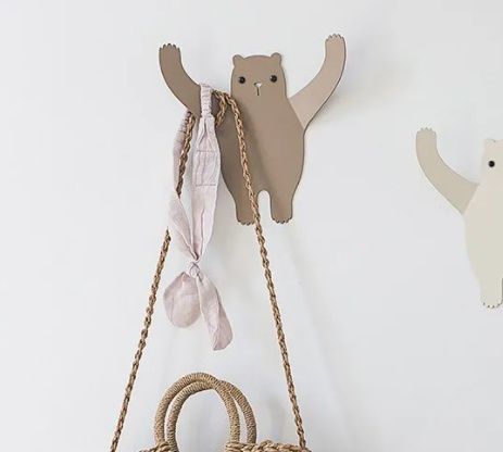 Wall hanger from recycled metal, WILD BEAR, 20 x H 18,5, Brown in the group Storage / Hallway storage / Hooks and hangers at SmartaSaker.se (43232)