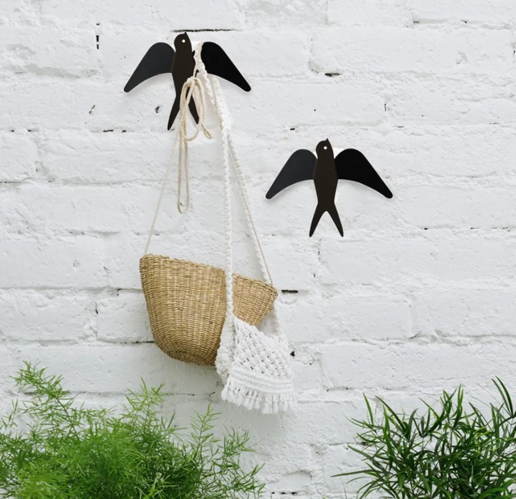 Wall hangers in metal, Set of 2, SWALLOWS, 14 x H 14 cm, Black in the group Storage / Children’s room storage at SmartaSaker.se (43239)
